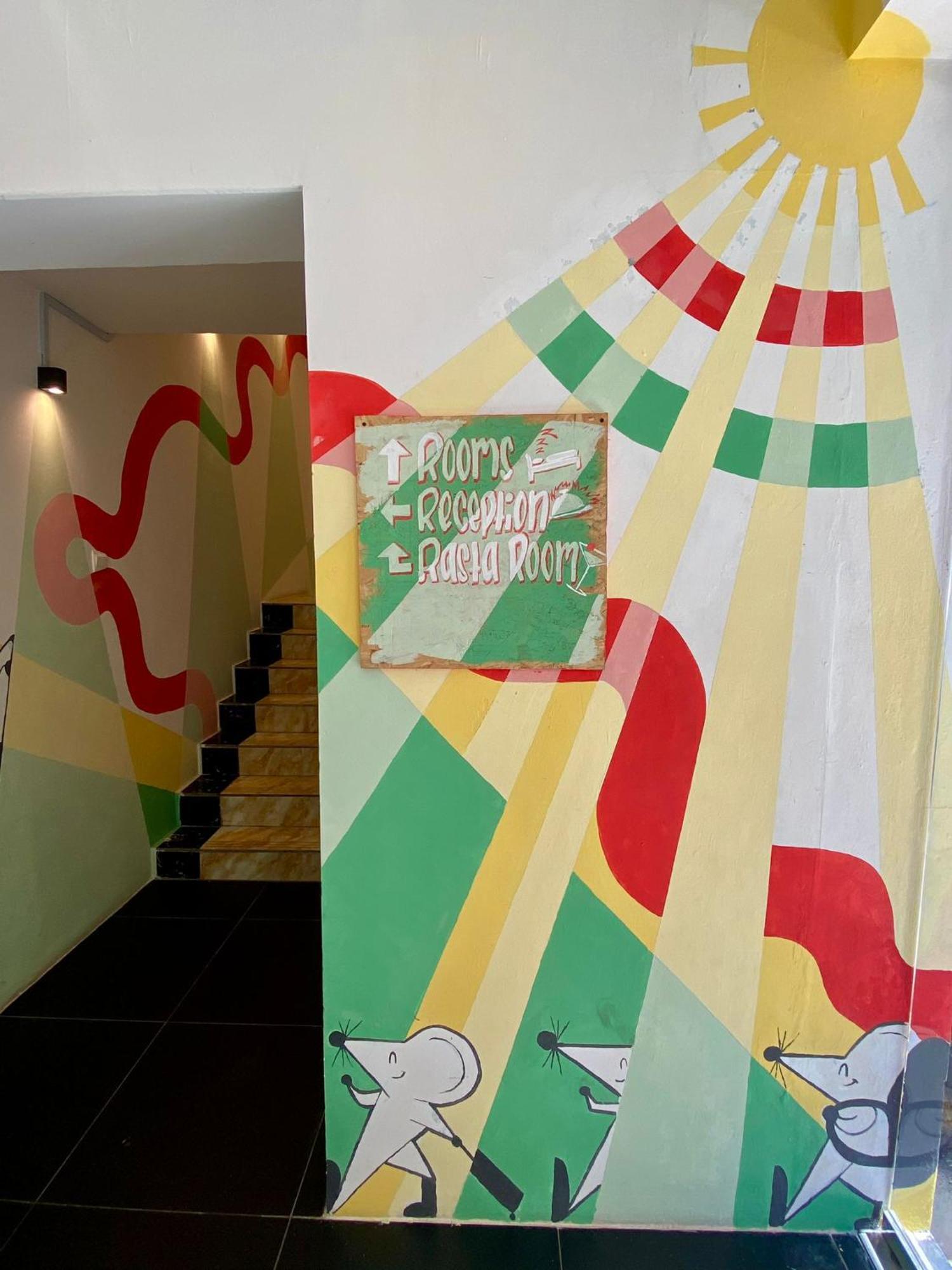 H2 Worldpackers , The Social Hotel Kota Kinabalu Esterno foto