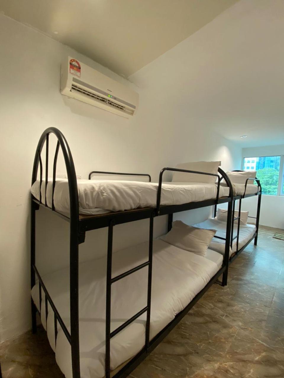 H2 Worldpackers , The Social Hotel Kota Kinabalu Esterno foto