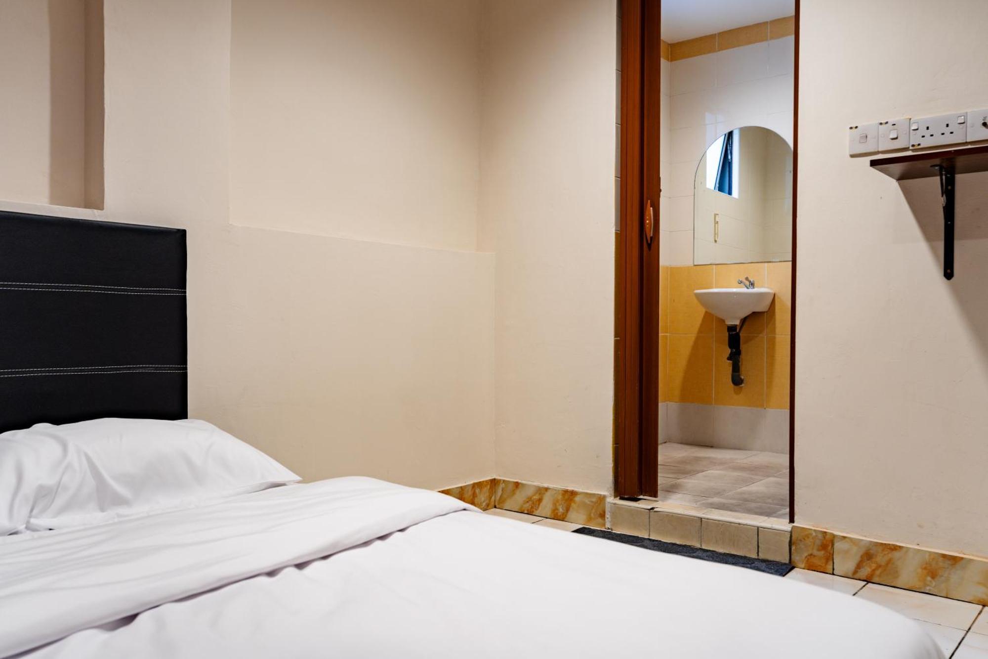 H2 Worldpackers , The Social Hotel Kota Kinabalu Esterno foto